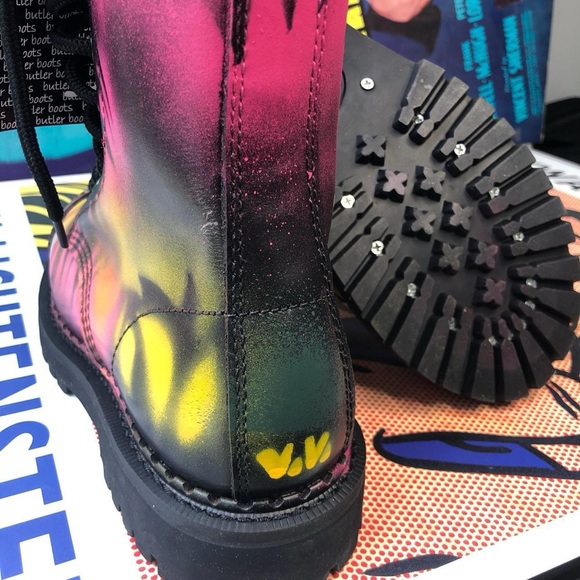 BNIB - NOT A PRINT, ART!  - Leather 10-eye boots, steel toe, size 7.5US WOMENS - Picture 3 of 4